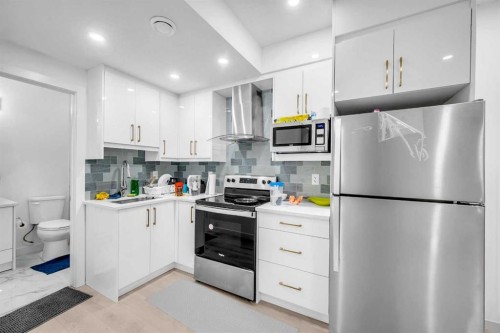 84 Savanna Place Ne, Calgary, AB - Indoor Photo Showing Kitchen