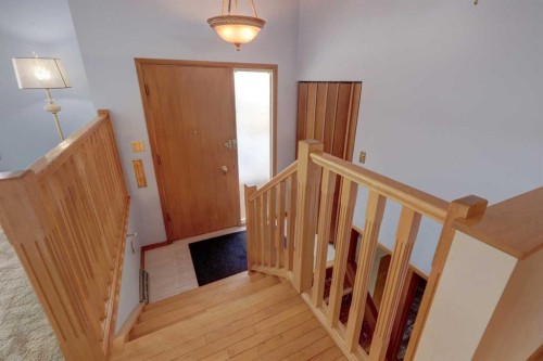 4816 Nelson Road Nw, Calgary, AB - Indoor Photo Showing Other Room