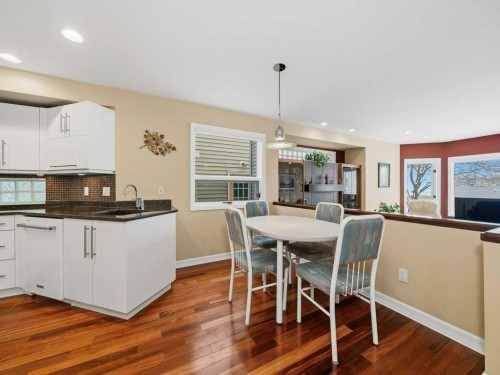 237 28 Avenue Nw, Calgary, AB - Indoor