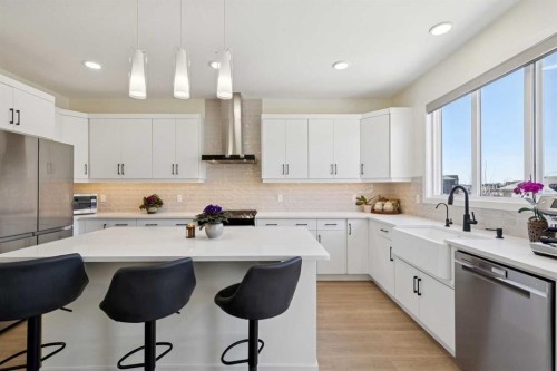87 Setonstone Landing Se, Calgary, AB - Indoor Photo Showing Kitchen With Upgraded Kitchen