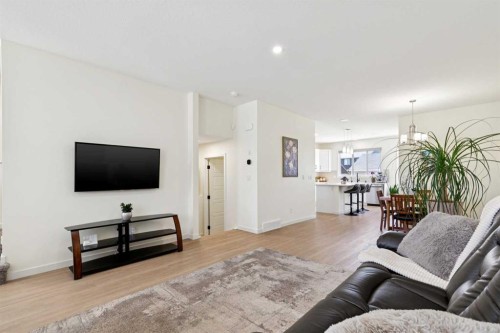 87 Setonstone Landing Se, Calgary, AB - Indoor Photo Showing Living Room