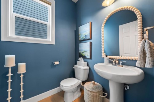 178 Windridge Road Sw, Airdrie, AB - Indoor Photo Showing Bathroom