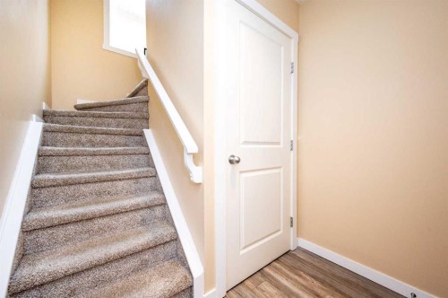 60 Covecreek Mews Ne, Calgary, AB - Indoor Photo Showing Other Room