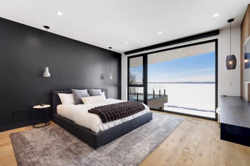 71 Birchcliff Road, Birchcliff, AB - Indoor Photo Showing Bedroom