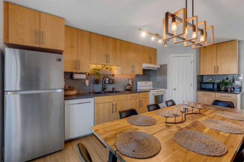 179 Saddlemead Road Ne, Calgary, AB - Indoor Photo Showing Other Room