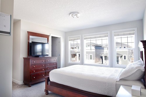193 Redstone Common Ne, Calgary, AB - Indoor Photo Showing Bedroom