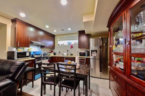 18 Redstone Manor Ne, Calgary, AB - Indoor