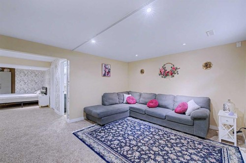 80 Chaparral Valley Crescent Se, Calgary, AB - Indoor Photo Showing Other Room