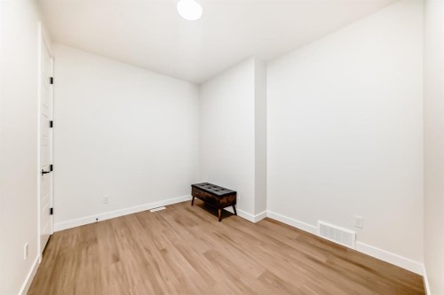 122 Waterstone Way, Chestermere, AB - Indoor Photo Showing Other Room