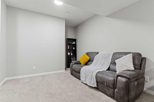 109 Mallard Grove Se, Calgary, AB - Indoor