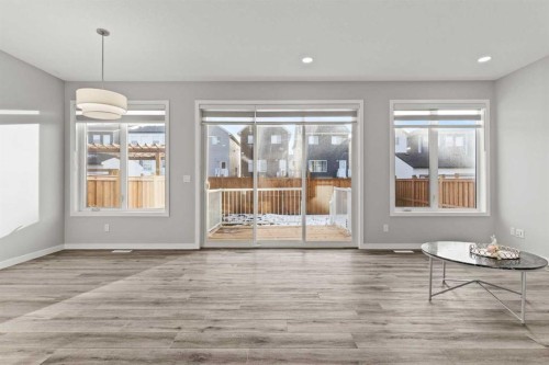 109 Mallard Grove Se, Calgary, AB - Indoor