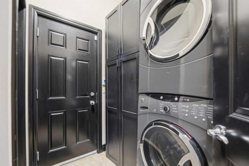 224 Everbrook Way Sw, Calgary, AB - Indoor Photo Showing Laundry Room
