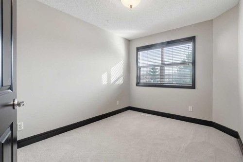 224 Everbrook Way Sw, Calgary, AB - Indoor Photo Showing Other Room