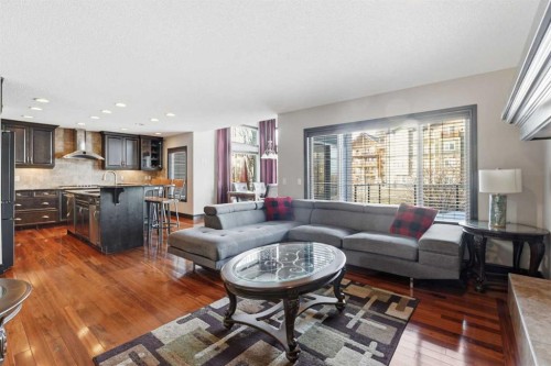 224 Everbrook Way Sw, Calgary, AB - Indoor Photo Showing Living Room