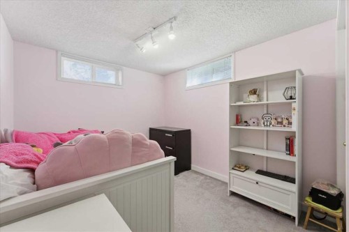 140 Waterloo Drive Sw, Calgary, AB - Indoor