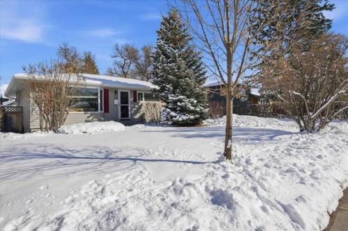 140 Waterloo Drive Sw, Calgary, AB - Outdoor