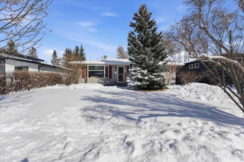 140 Waterloo Drive Sw, Calgary, AB - Outdoor