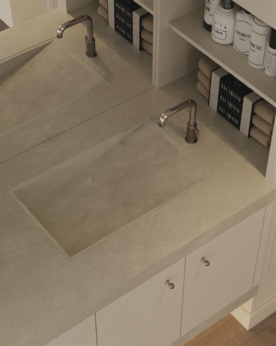 14 Lissington Drive Sw, Calgary, AB - Indoor Photo Showing Other Room