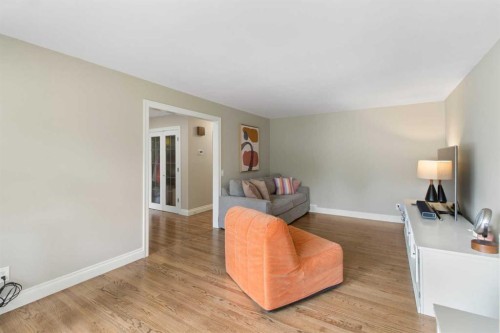 152 Lake Mead Crescent Se, Calgary, AB - Indoor