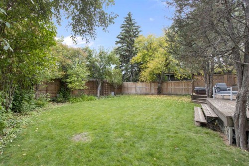 152 Lake Mead Crescent Se, Calgary, AB - Outdoor