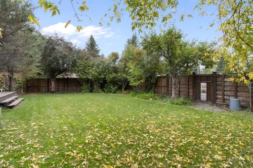 152 Lake Mead Crescent Se, Calgary, AB - Outdoor