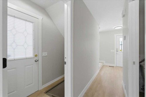 172 Abinger Crescent Ne, Calgary, AB - Indoor Photo Showing Other Room
