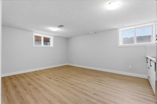 172 Abinger Crescent Ne, Calgary, AB - Indoor Photo Showing Other Room