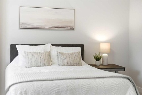 316 Precedence Hill, Cochrane, AB - Indoor Photo Showing Bedroom