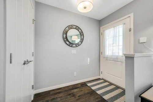 731-101 Sunset Drive, Cochrane, AB - Indoor Photo Showing Other Room