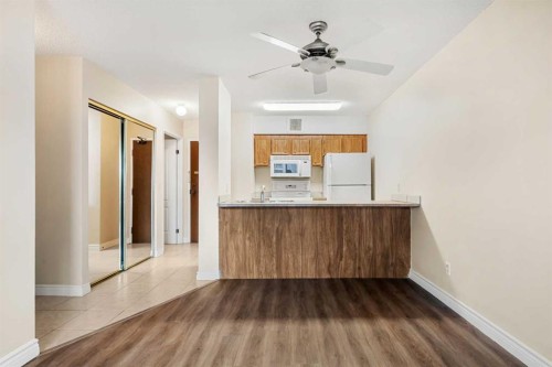 1209-738 3 Avenue Sw, Calgary, AB - Indoor Photo Showing Kitchen