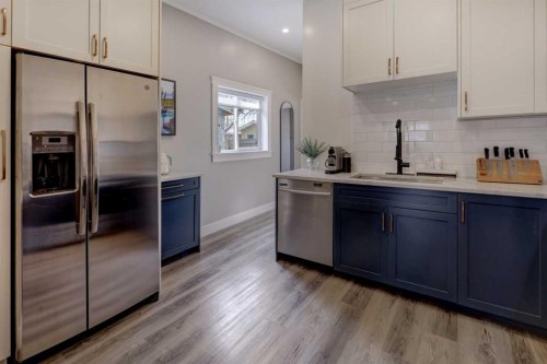 2307 15A Street Se, Calgary, AB - Indoor Photo Showing Kitchen With Stainless Steel Kitchen With Upgraded Kitchen