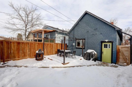 2307 15A Street Se, Calgary, AB - Outdoor