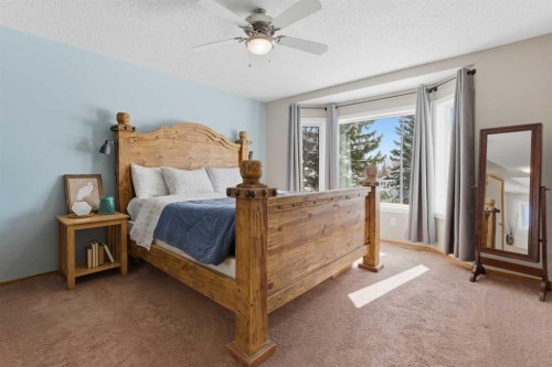 88 Sunmeadows Road Se, Calgary, AB - Indoor Photo Showing Bedroom