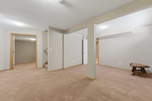 88 Sunmeadows Road Se, Calgary, AB - Indoor