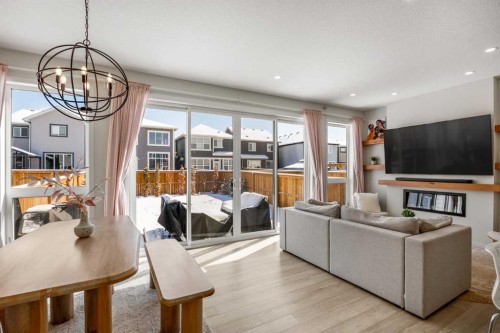 234 Magnolia Way Se, Calgary, AB - Indoor