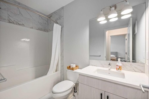 234 Magnolia Way Se, Calgary, AB - Indoor Photo Showing Bathroom