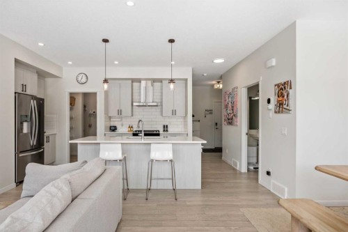 234 Magnolia Way Se, Calgary, AB - Indoor Photo Showing Kitchen With Upgraded Kitchen