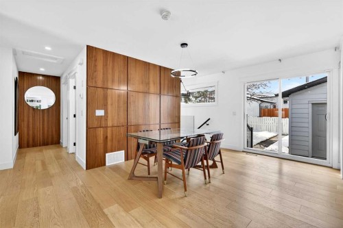 6323 Crowchild Trail Sw, Calgary, AB - Indoor Photo Showing Dining Room