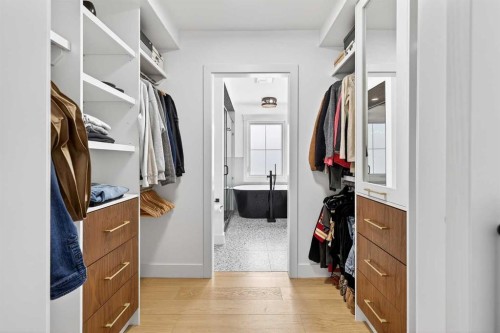 6323 Crowchild Trail Sw, Calgary, AB - Indoor With Storage