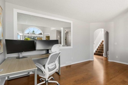 95 Sierra Nevada Green Sw, Calgary, AB - Indoor Photo Showing Office