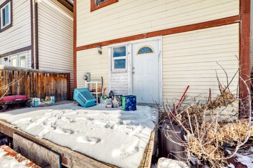 4809 60 Street Ne, Calgary, AB - Outdoor With Exterior