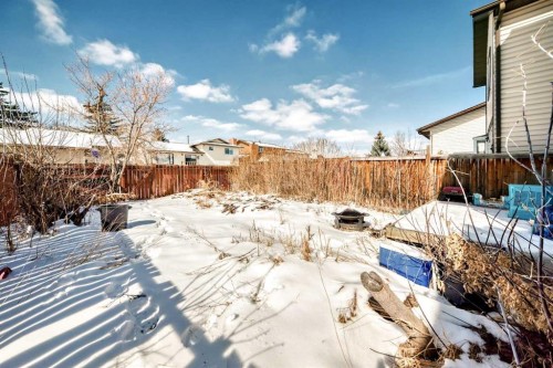 4809 60 Street Ne, Calgary, AB - Outdoor