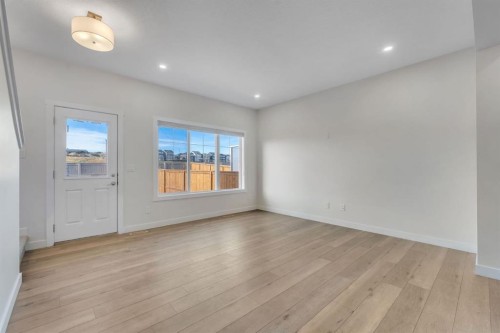 1489 Bayview Point Sw, Airdrie, AB - Indoor Photo Showing Other Room