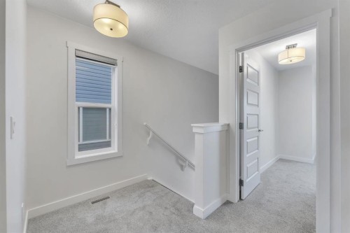 1489 Bayview Point Sw, Airdrie, AB - Indoor Photo Showing Other Room