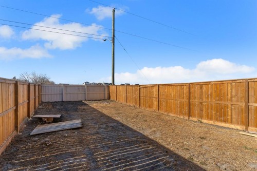 1489 Bayview Point Sw, Airdrie, AB - Outdoor