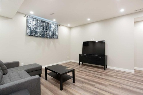 147 Morningside Mews Sw, Airdrie, AB - Indoor