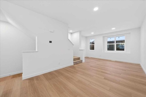 605-30 Rochester View Nw, Calgary, AB - Indoor Photo Showing Other Room