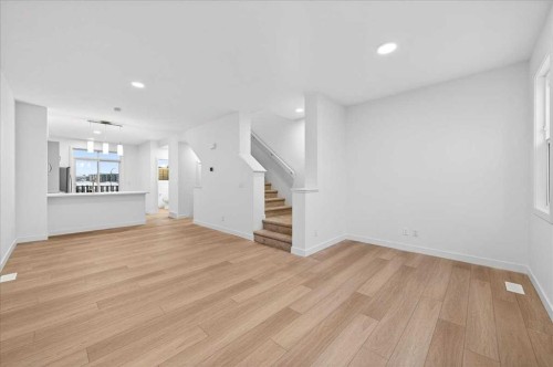 605-30 Rochester View Nw, Calgary, AB - Indoor Photo Showing Other Room