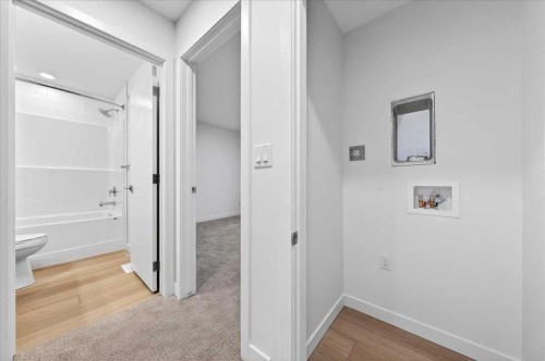 605-30 Rochester View Nw, Calgary, AB - Indoor Photo Showing Other Room