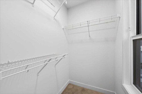 605-30 Rochester View Nw, Calgary, AB - Indoor With Storage